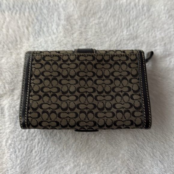 Coach Black Signature Wallet - Picture 2 of 6